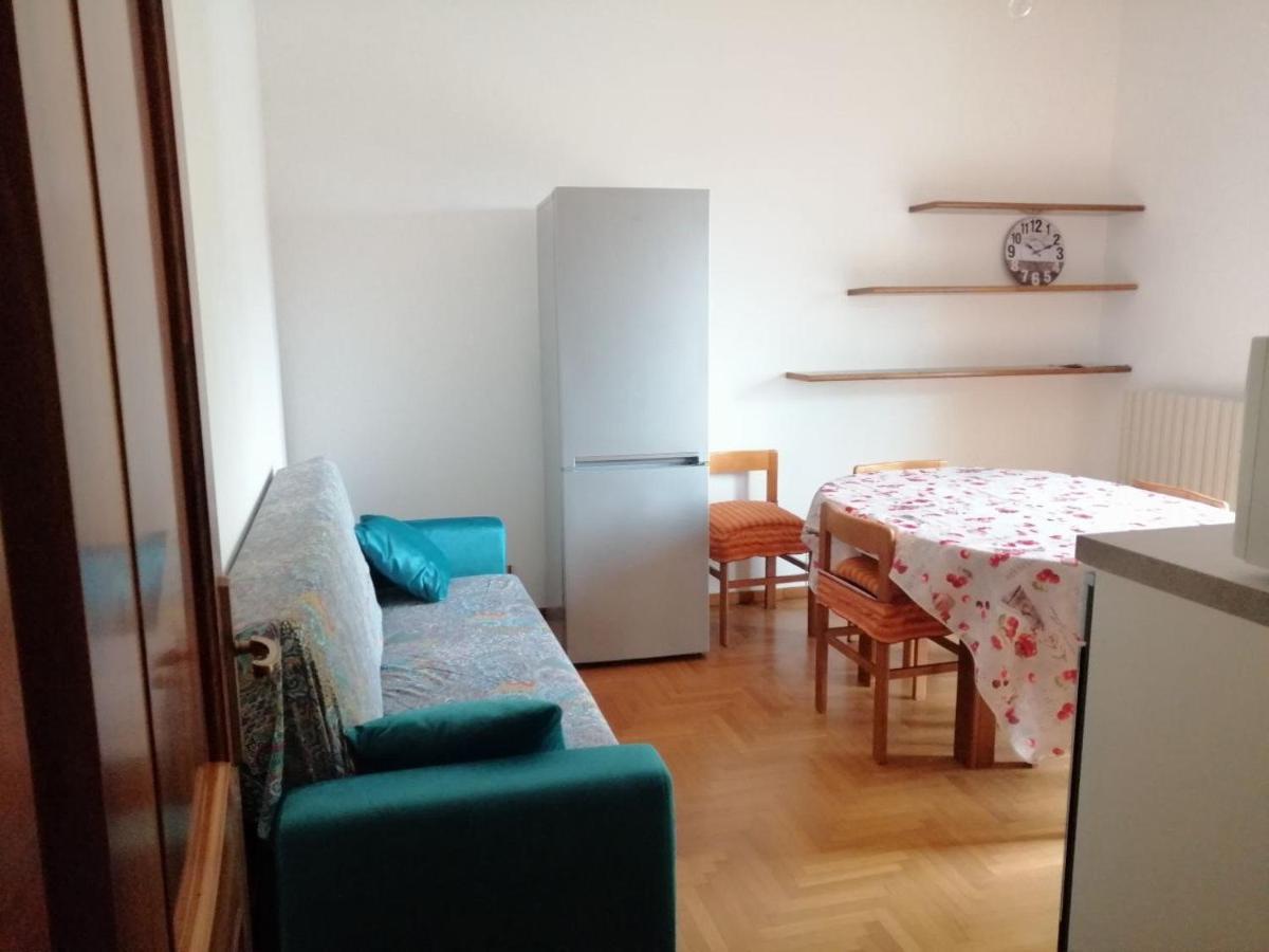 L'agrifoglio Apartment Lezzeno