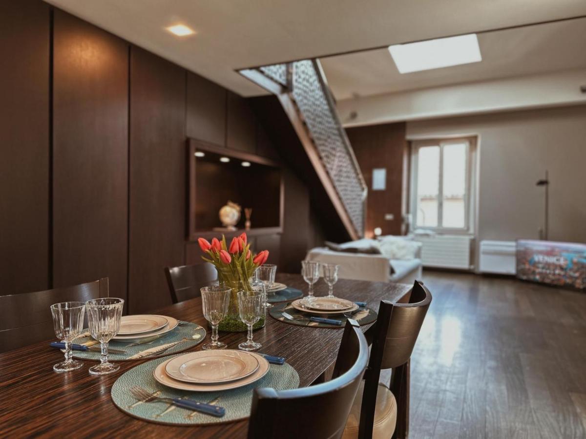 Appartamento Casa Cavour - Downtown Design Penthouse *
