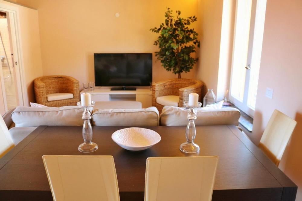 Civico Sei Apartment *