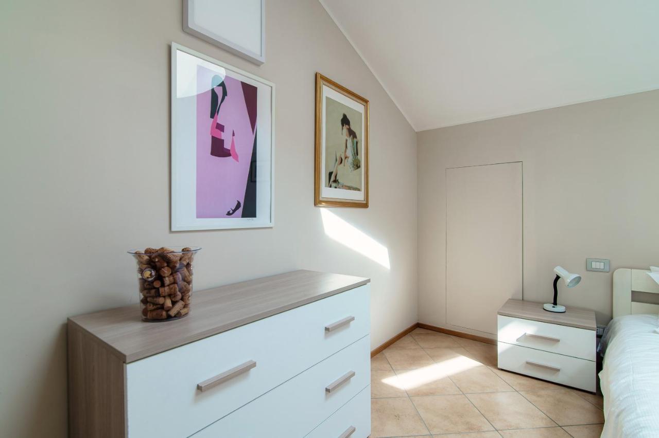 Grape Attic 72 - The House Of Travelers Apartment Como