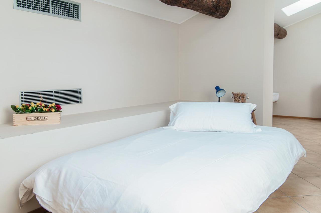 Grape Attic 72 - The House Of Travelers Apartment