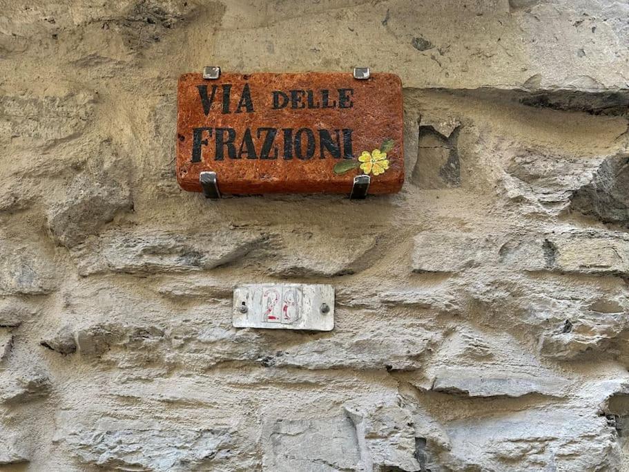 Romantic Stone With Amazing View Of And Oleandra * Laglio