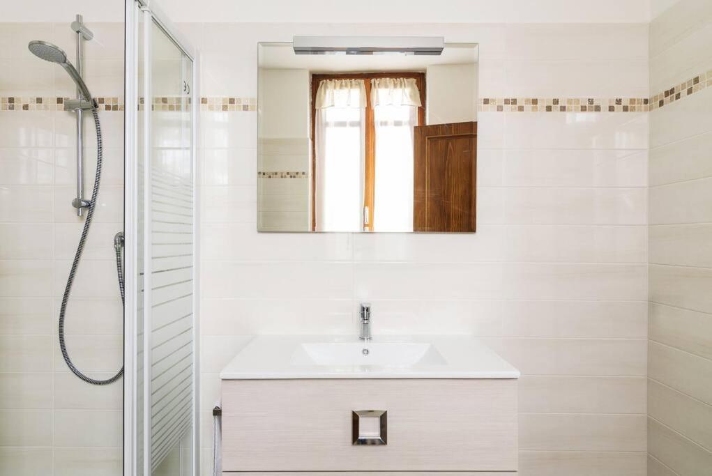 Vista Lago - By Myhomeincomo Apartment Cernobbio