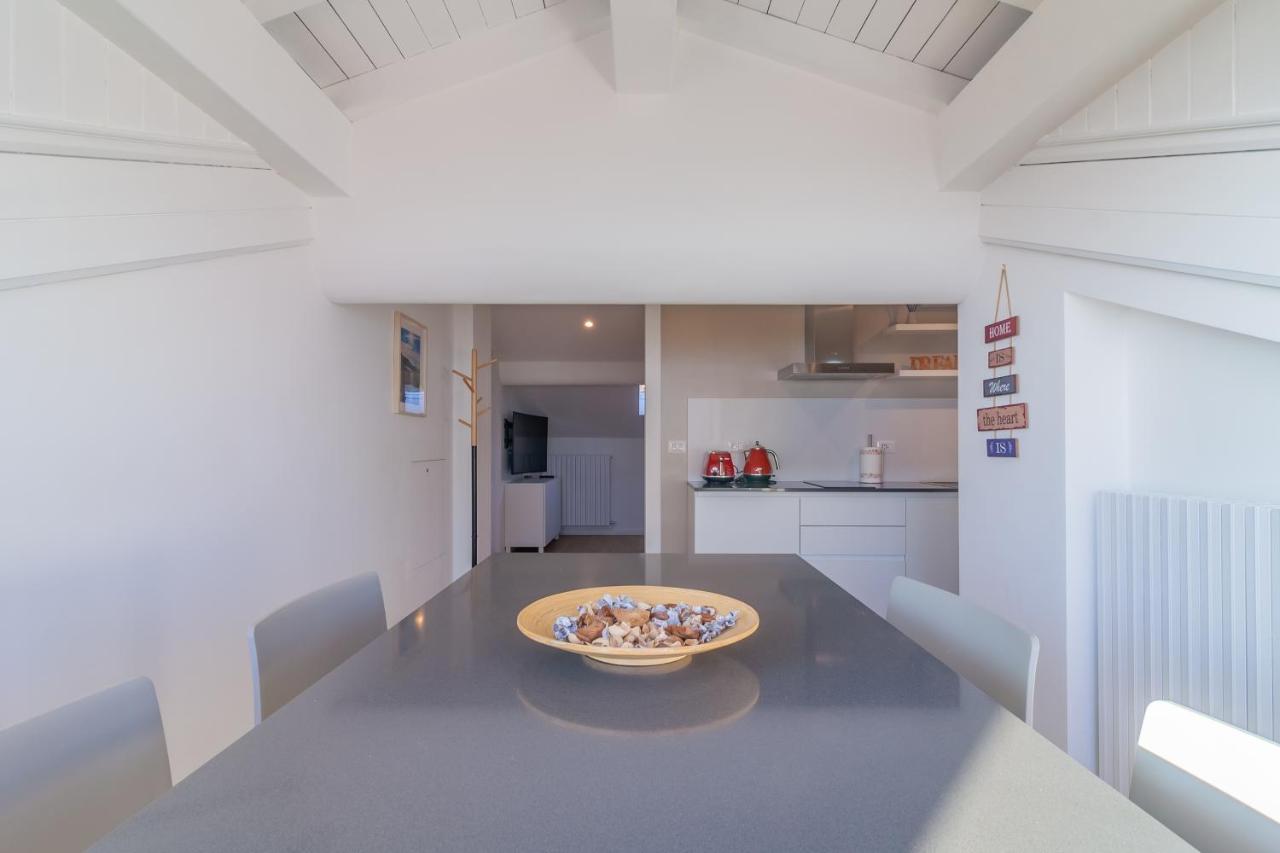 Apartment La Baia With Breathtaking Views By Wonderful Italy *