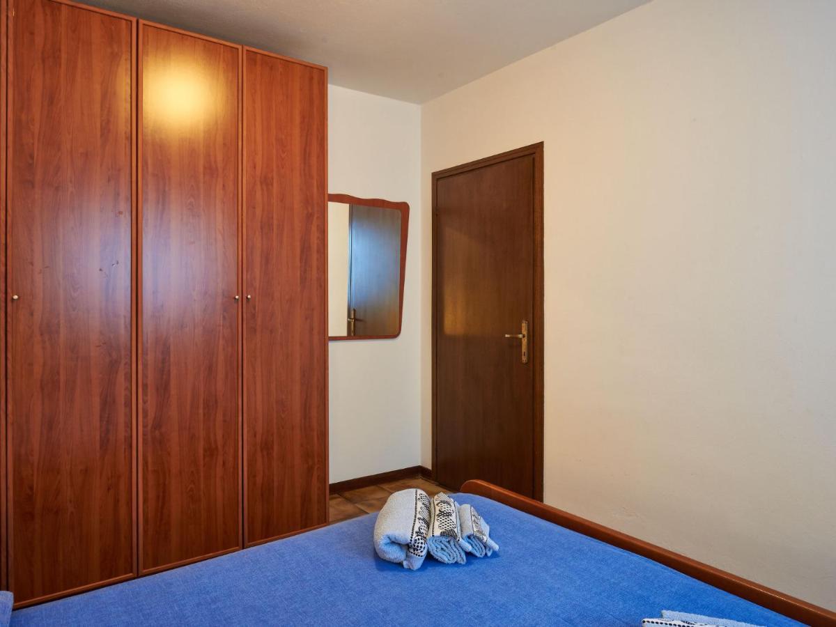 Dora-1 By Interhome