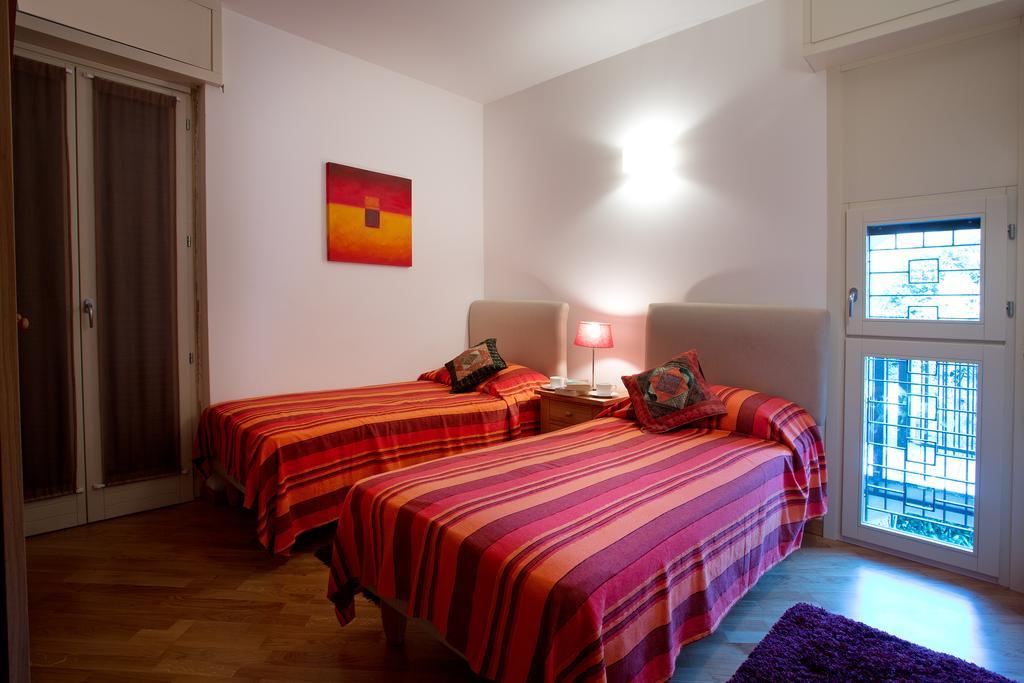 5 Luxury Apartments-by Italian * Laglio