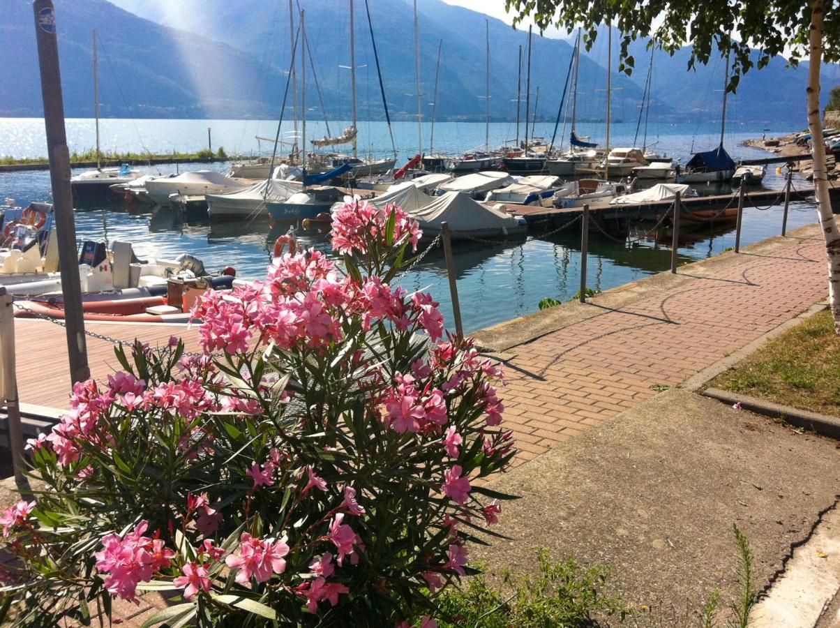 Riva Di Pianello Balkon-ferienwohnung Am See