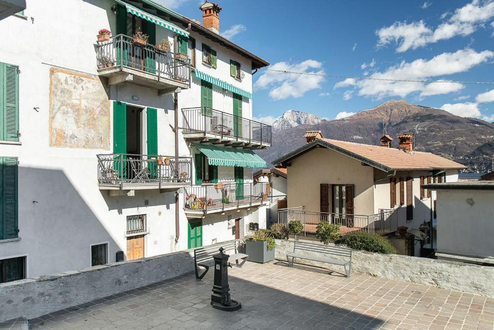 Perch 38 * Menaggio