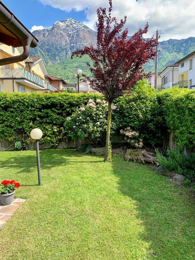 Comfortable With Private Garden - Center