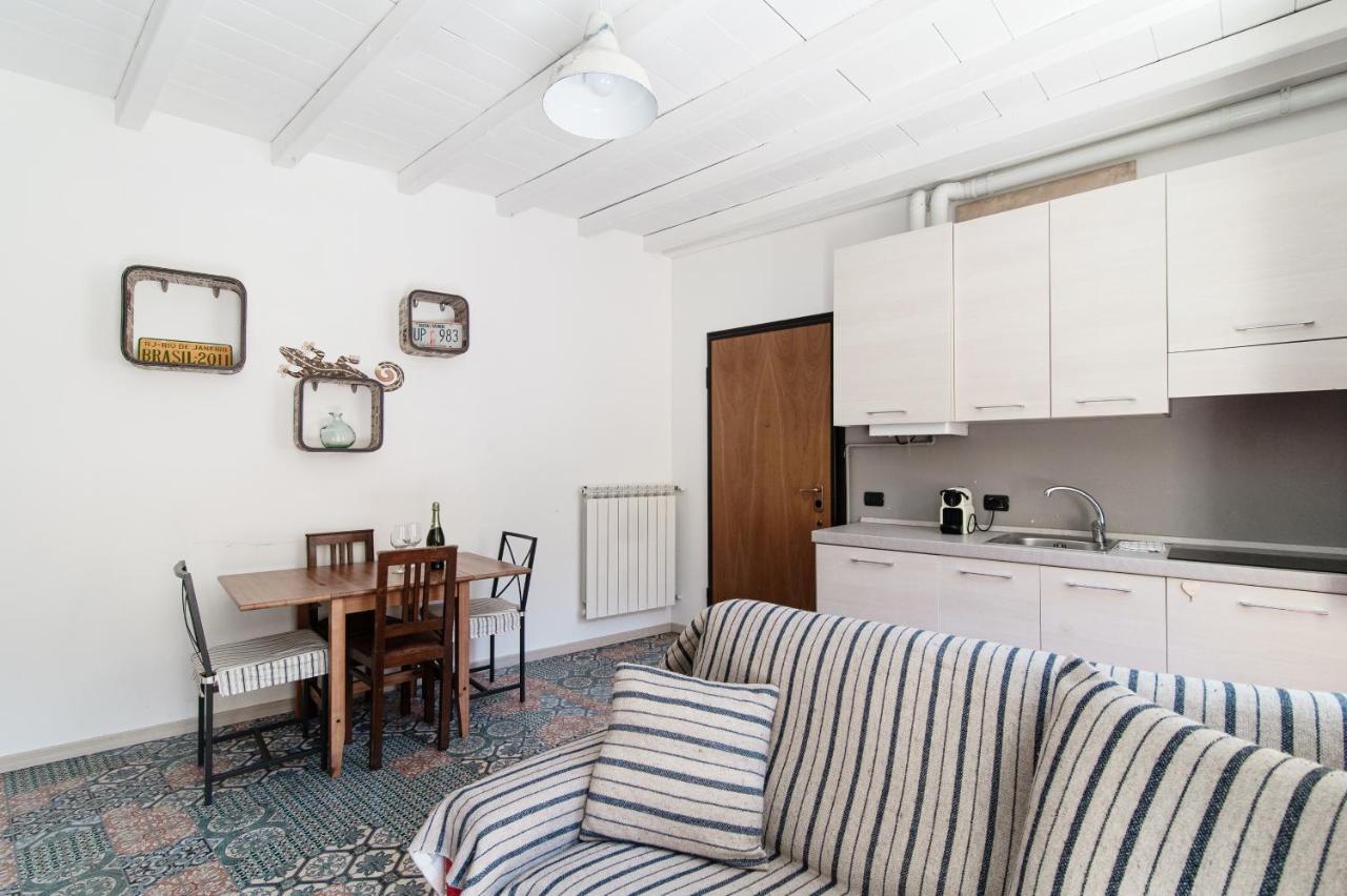 Orange - The House Of Travelers Apartment Como