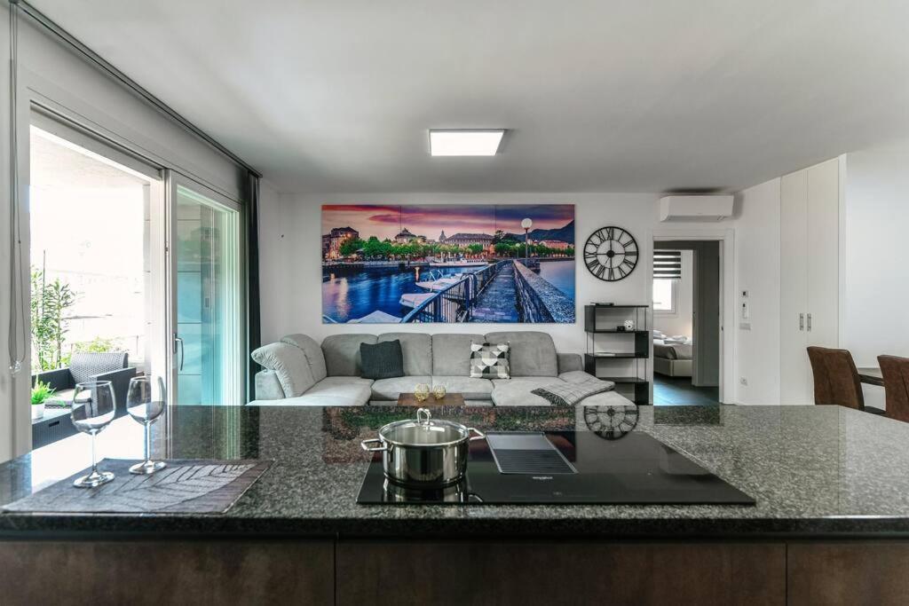 Apartment In Centro - By Myhomeincomo Como