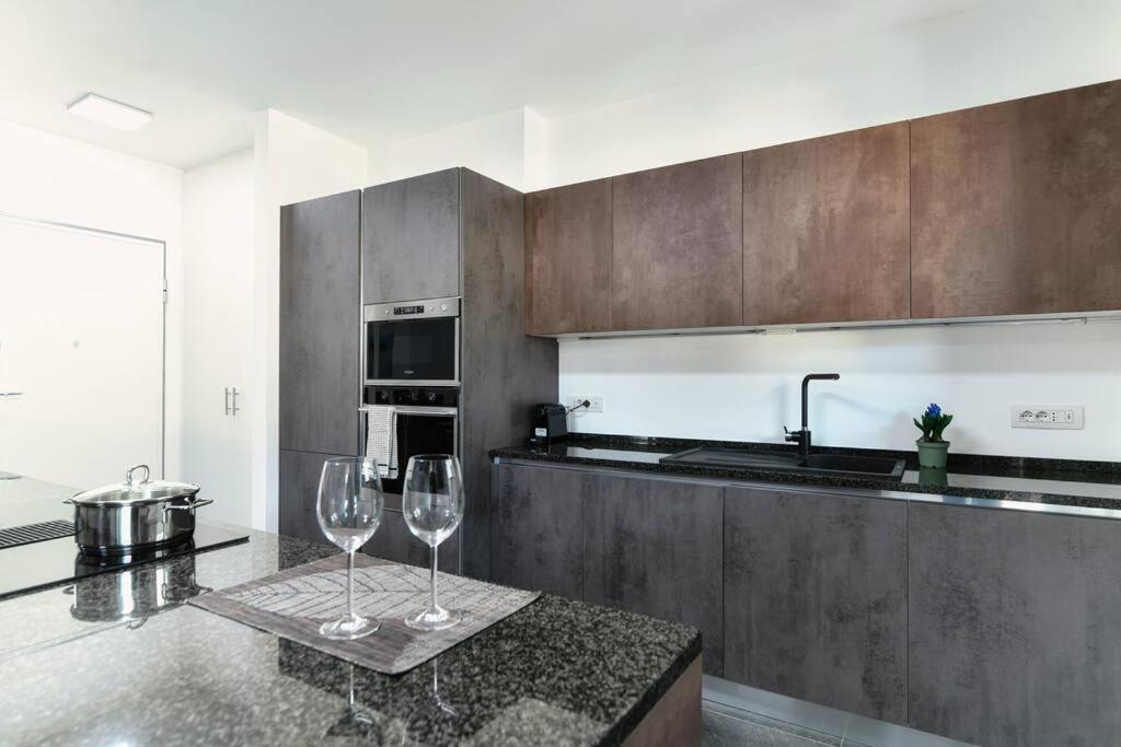 Apartment In Centro - By Myhomeincomo