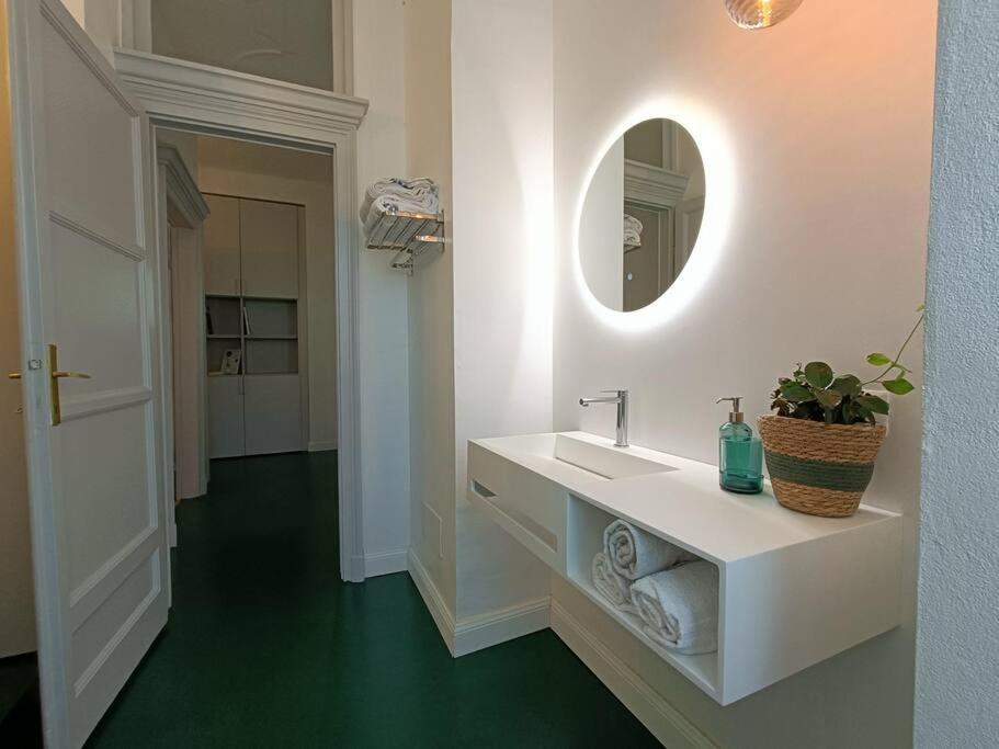 Apartment Stylish Flat Near Station And Center *