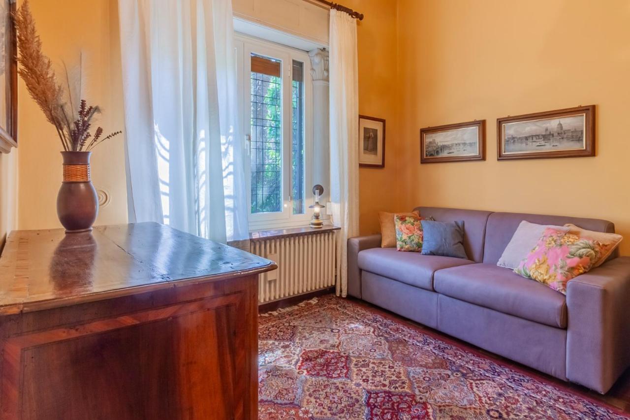 Apartment Gothic By Wonderful Italy