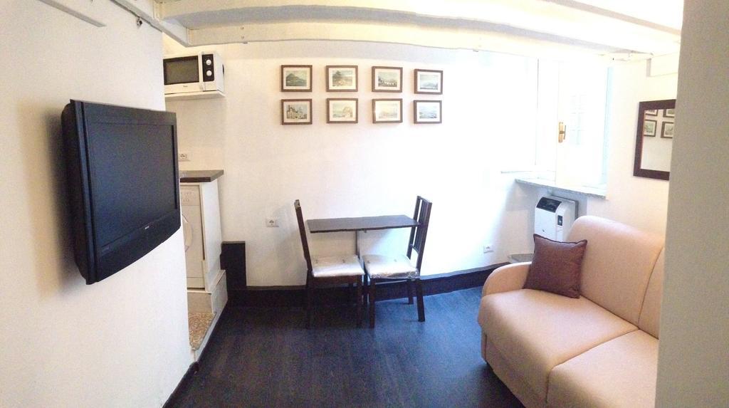 Studio Flat