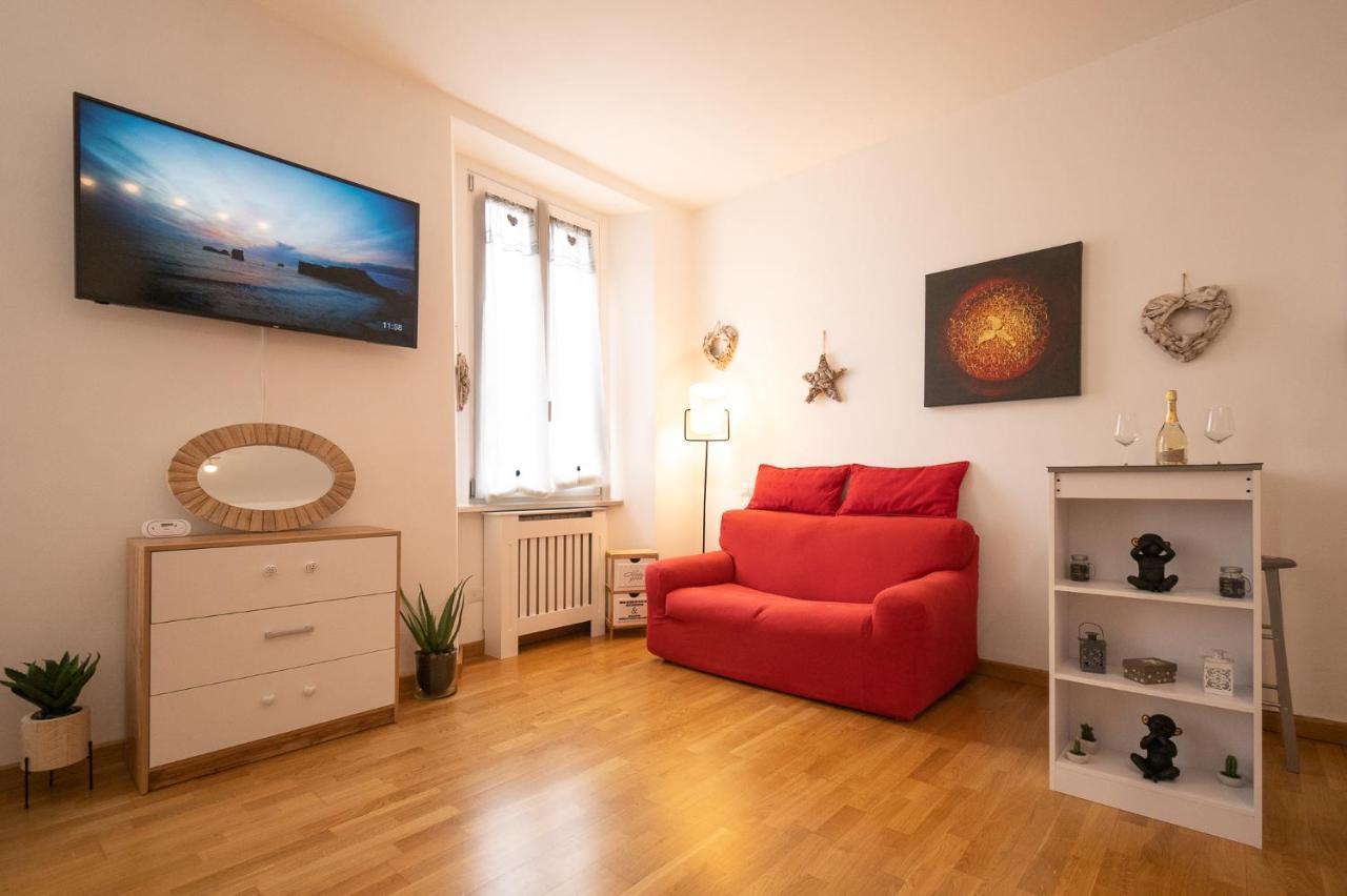 Apartment Portatorre Suite, A Charming In The Heart Of Como, Free Private Parking, Air Conditioning & More! Como