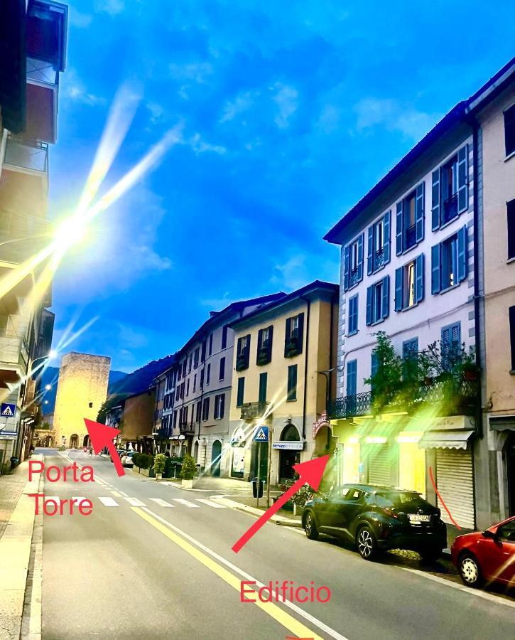 Portatorre Suite, A Charming In The Heart Of Como, Free Private Parking, Air Conditioning & More! Apartment