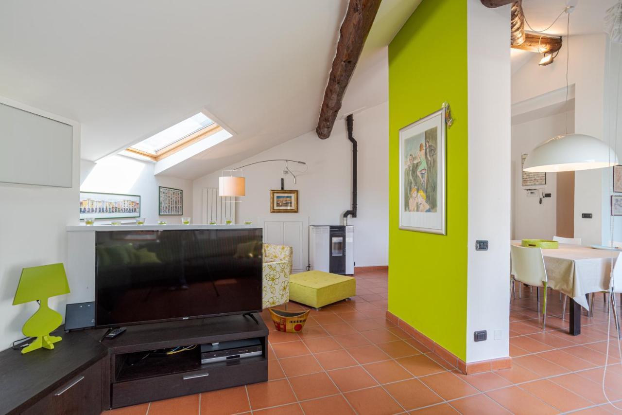 Apt With Terrace And Shared Pool! Lake View! Nesso