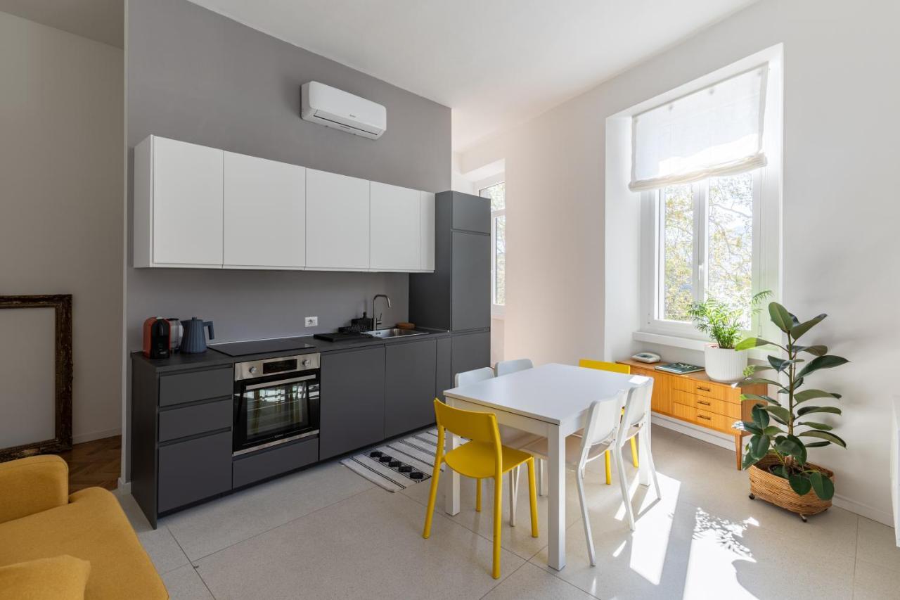 Design - Center Guest house *