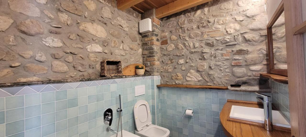 - Rustic Chic Retreat *