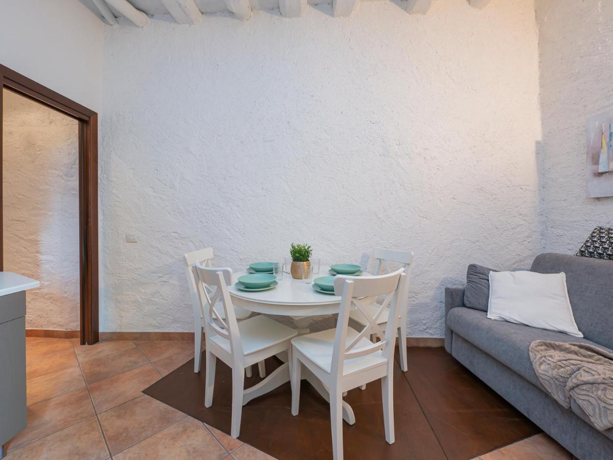 I Host - Apartment