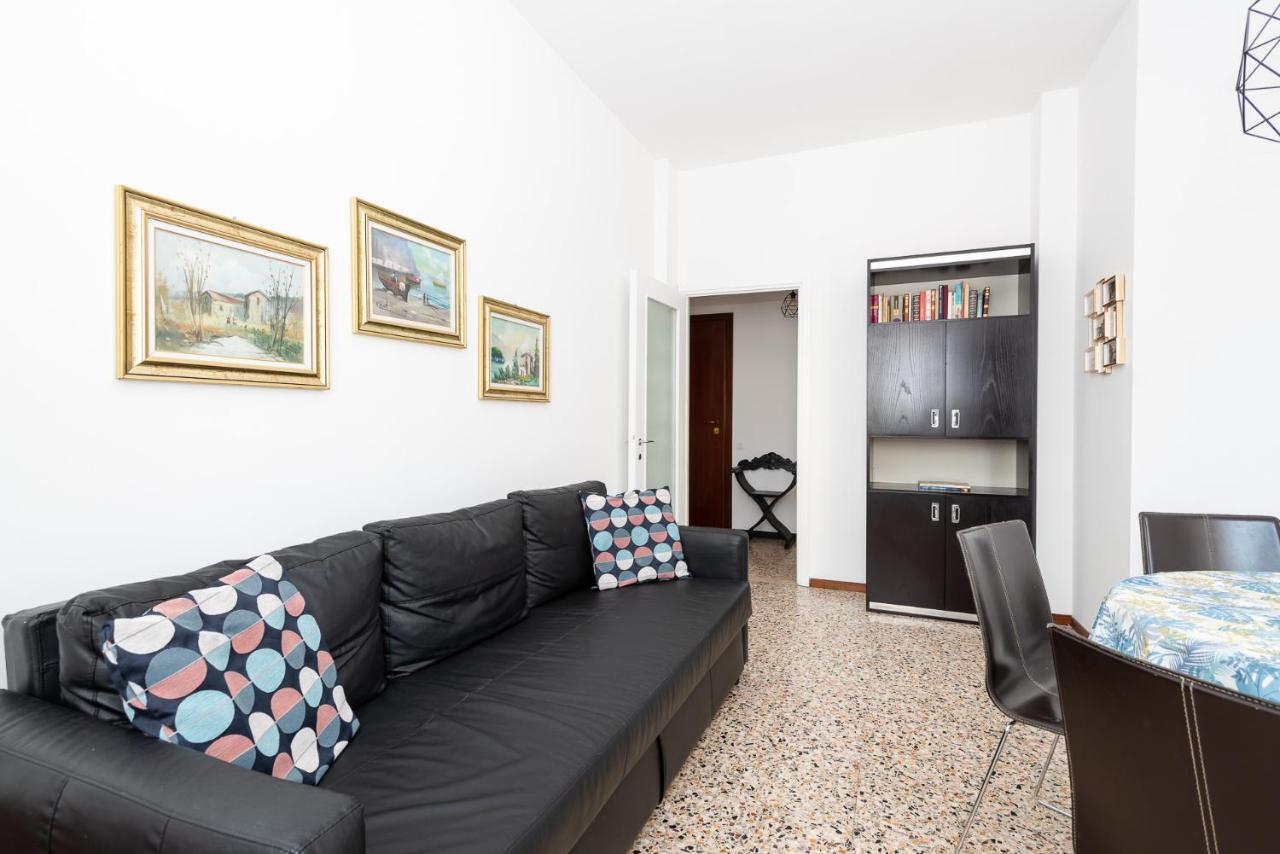 Town House 8 - In