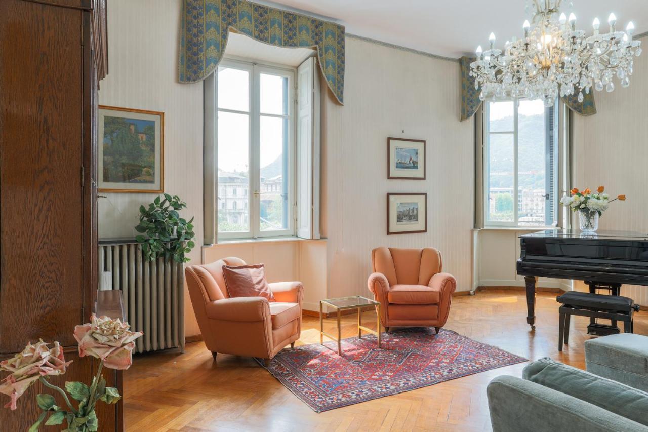 Easylife - Elegante Dimora Sul Lago Di
