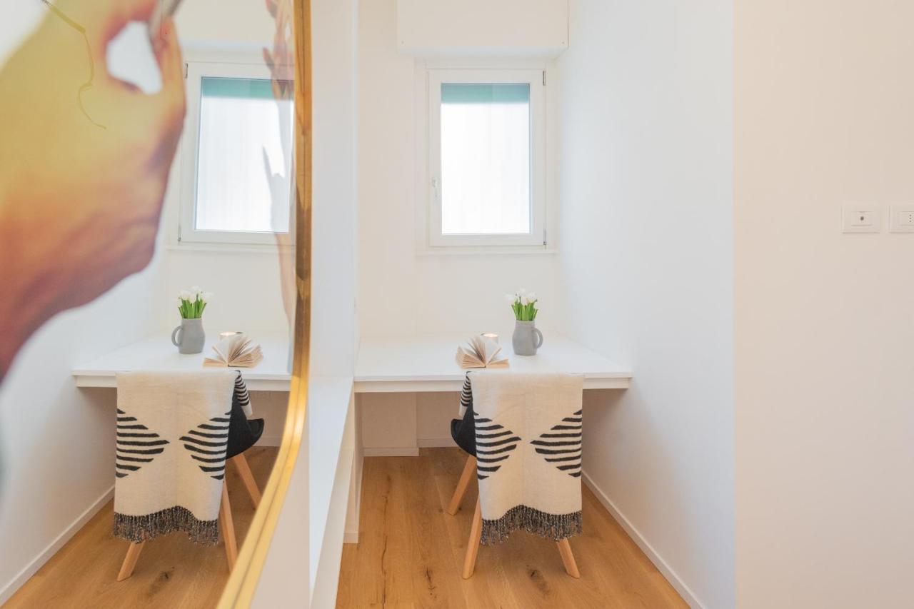 A Step From The By Rent Apartment Como
