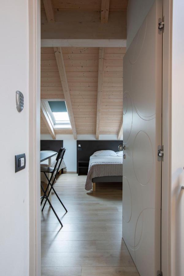 Bed & Breakfast Il Di Piazza Motta Albese Con Cassano