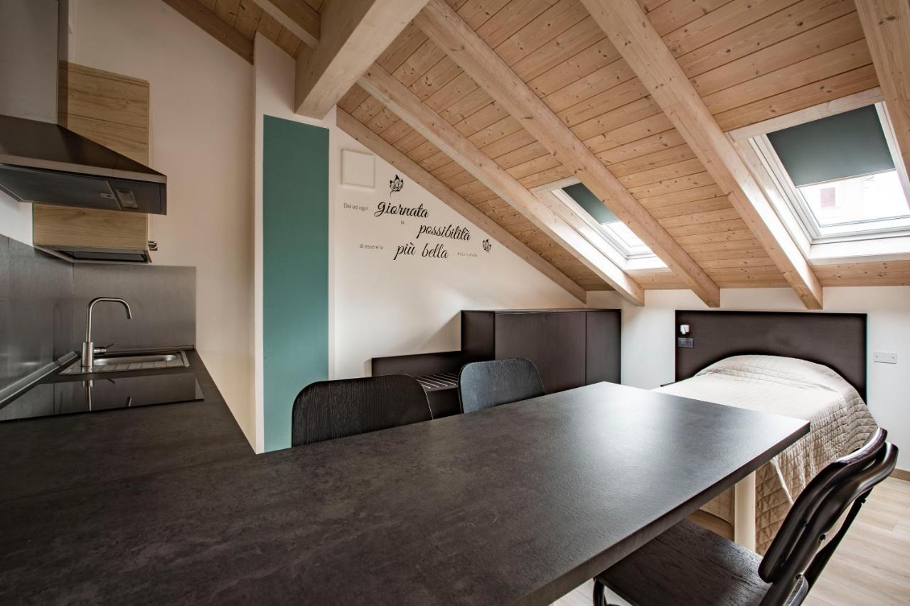 Il Di Piazza Motta Bed & Breakfast Albese Con Cassano