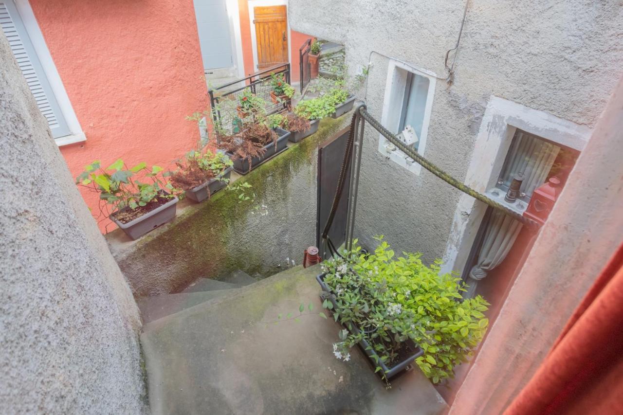 Apartment La Corte Degli Artisti By Rent All Como Blevio