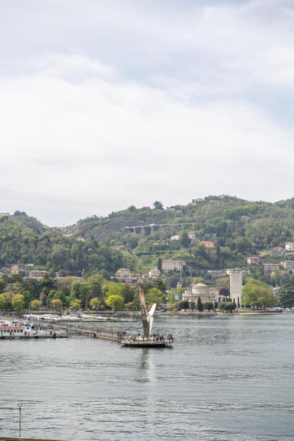 Easylife - Elegante Dimora Sul Lago Di Apartment *