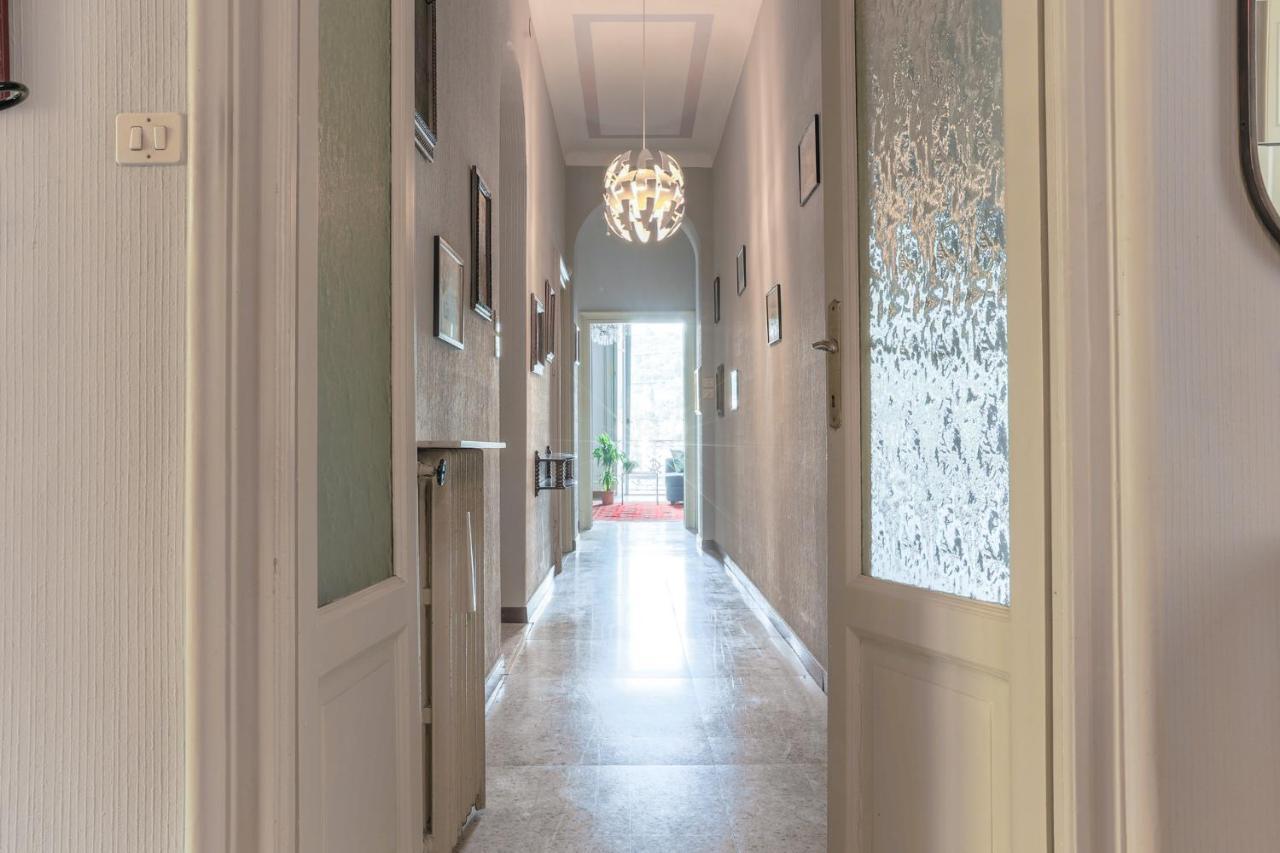 Easylife - Elegante Dimora Sul Lago Di