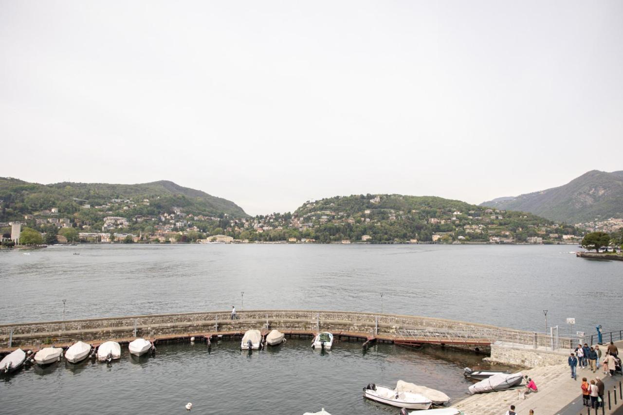 Apartment Easylife - Elegante Dimora Sul Lago Di