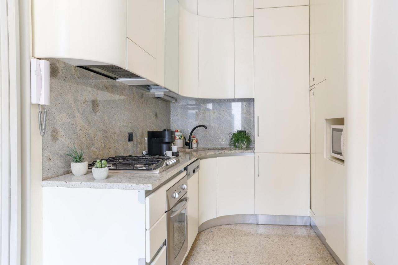Easylife - Elegante Dimora Sul Lago Di Apartment