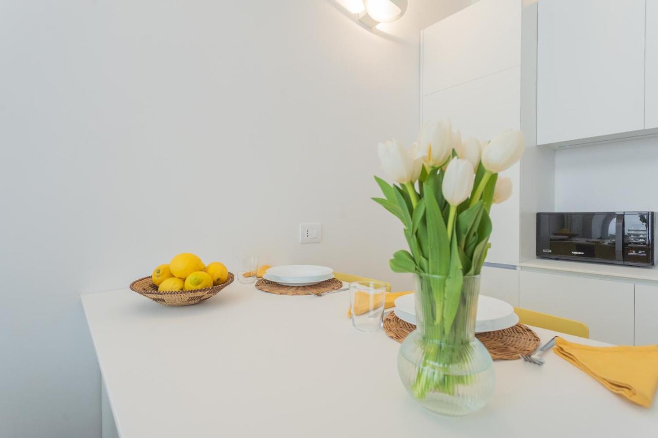 Apartment A Step From The By Rent Como