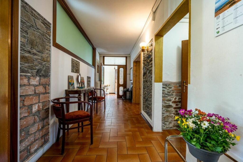 Ground Floor- Pet Friendly Stay-private Garden-parking-lake View - Bike Friendly House Apartment *