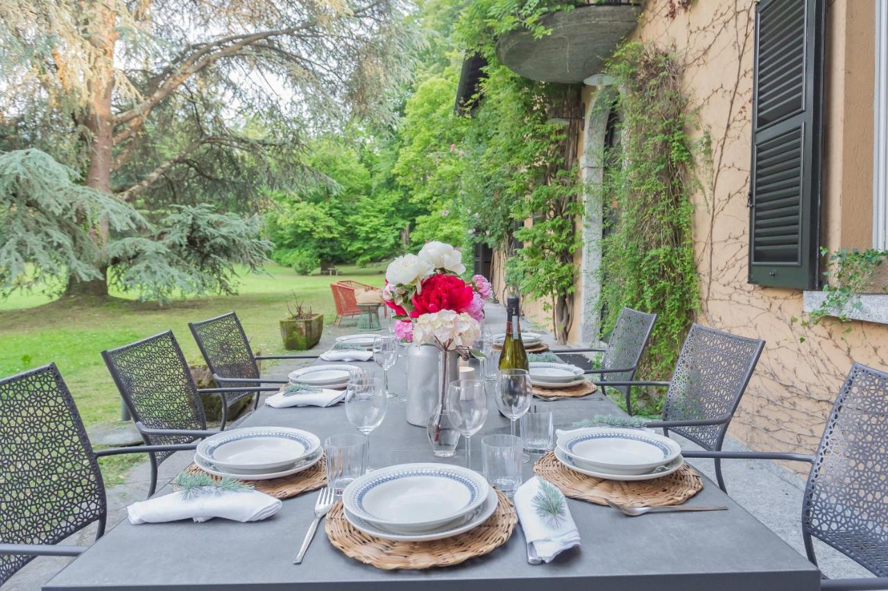 Riva With Pool & Garden By Rent All Como