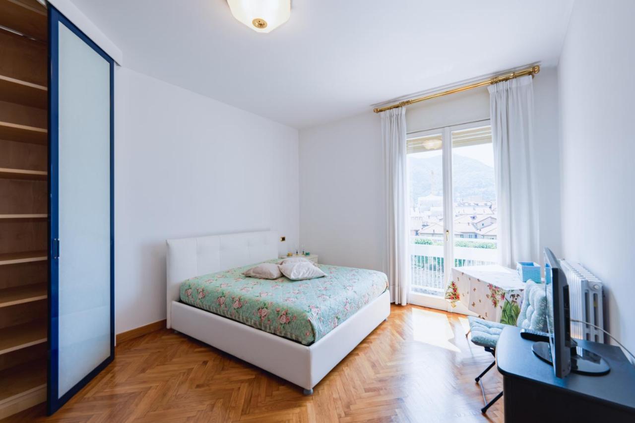View Como