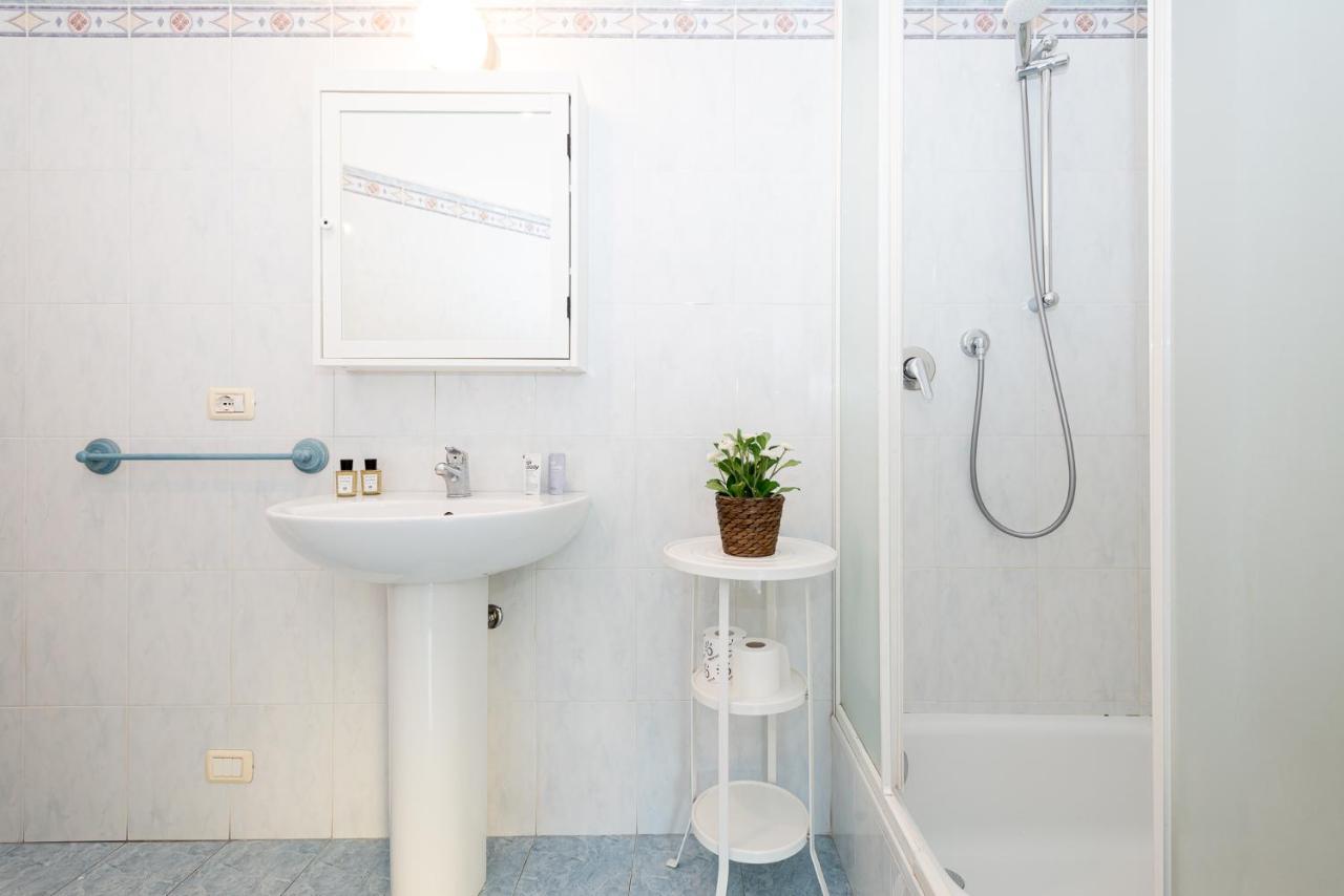 Town House 8 - In