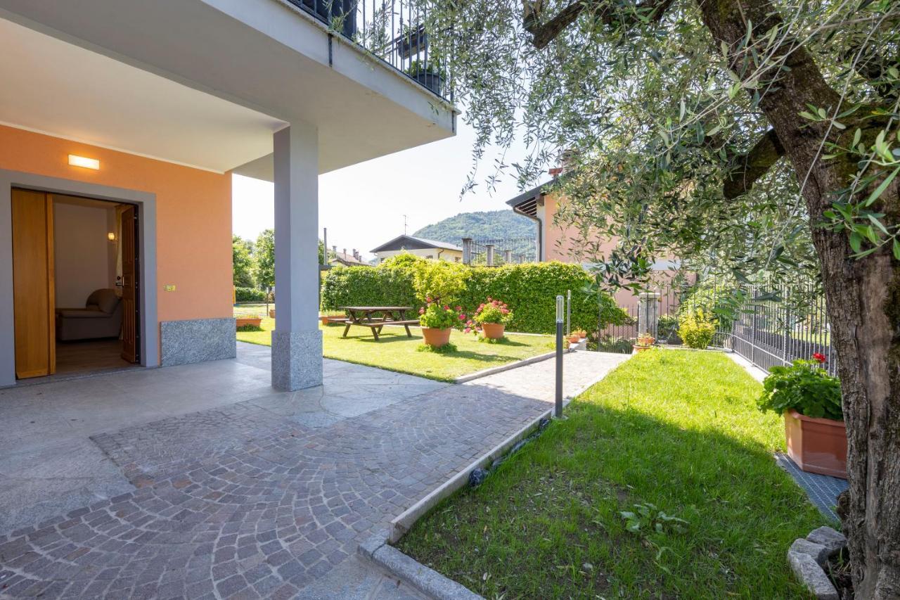 Apartment With Garden And Parking *