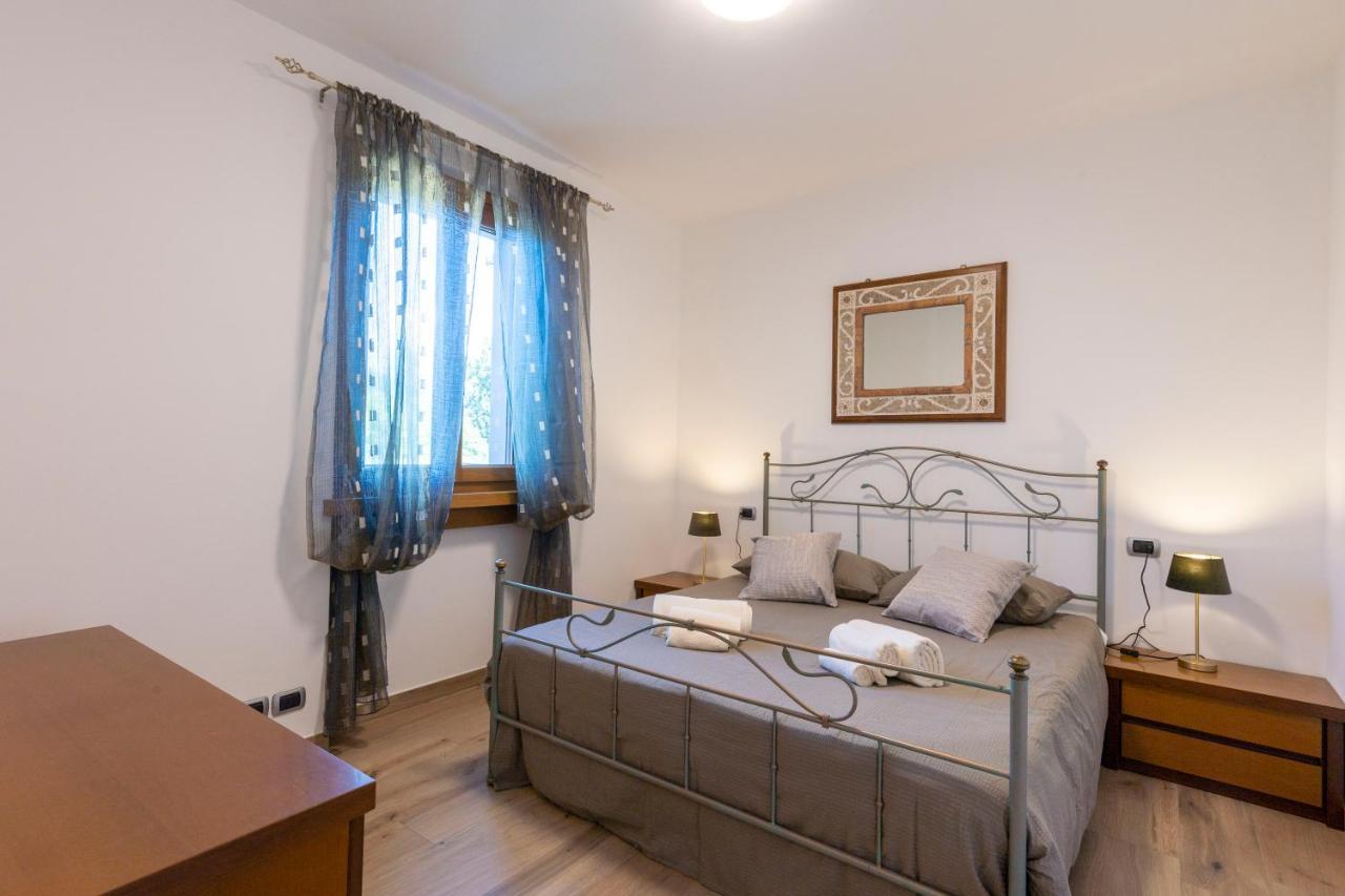 With Garden And Parking Apartment