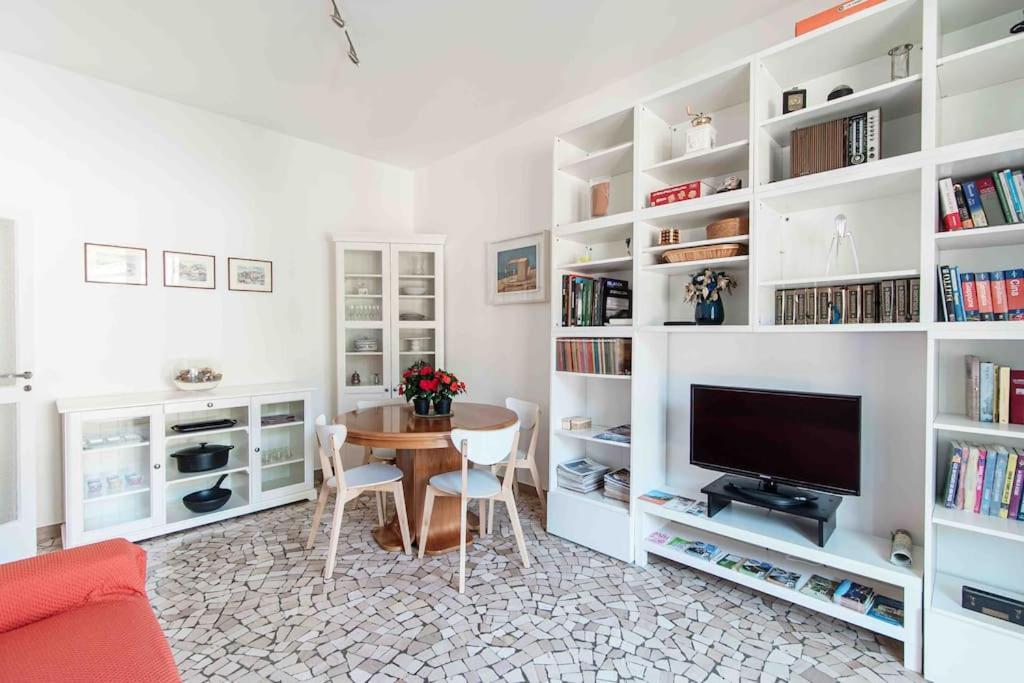 Angelina - Aqua Apartment *