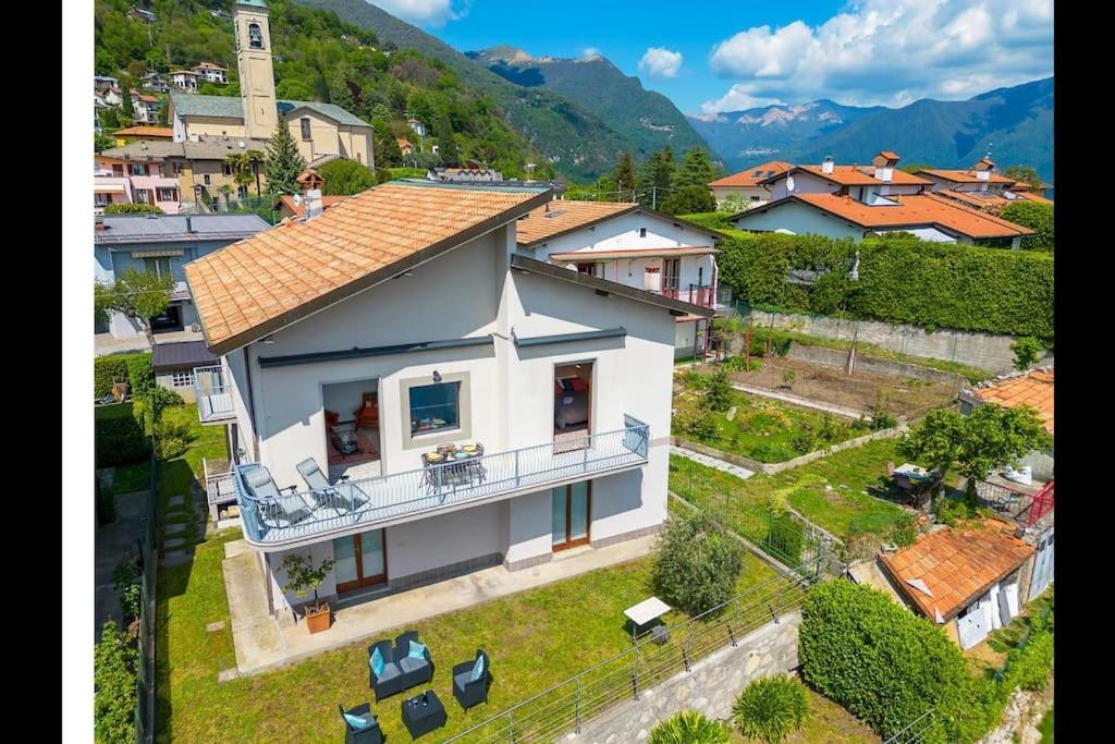 Vivi Il - View *