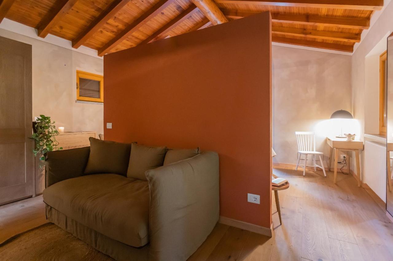 Riva With Pool & Garden By Rent All Como Villa *