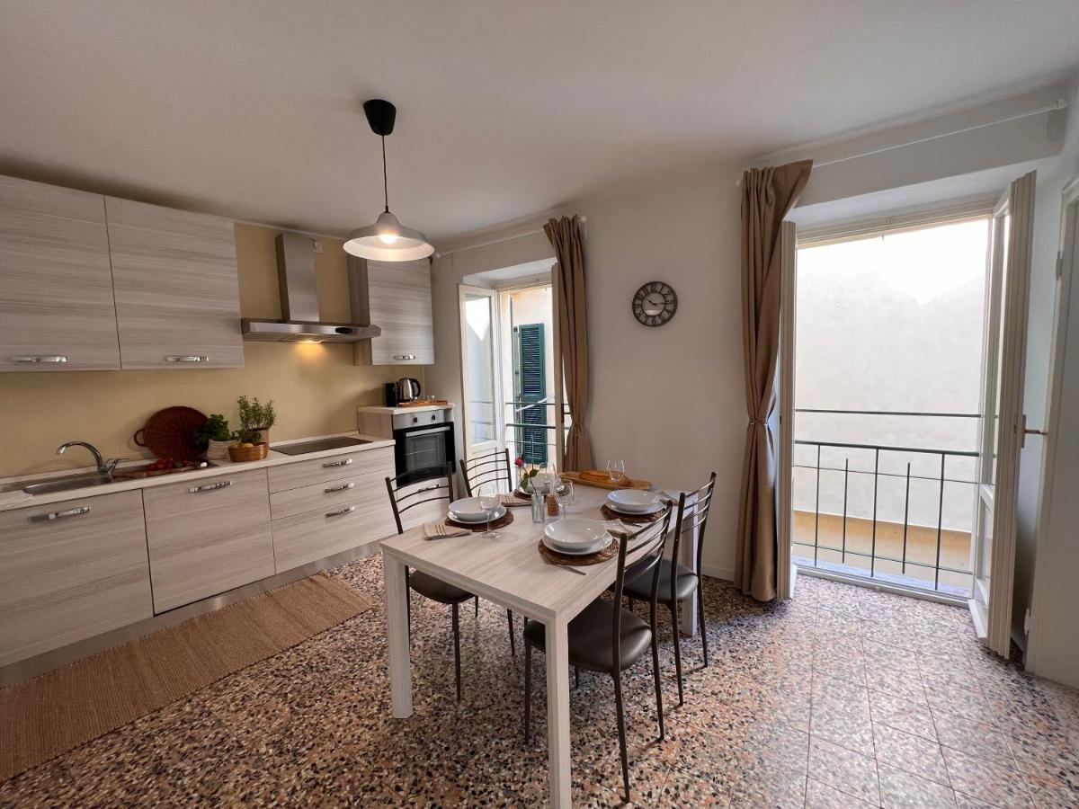 Holiday home La Finestra Sul Molo - By Myhomeincomo