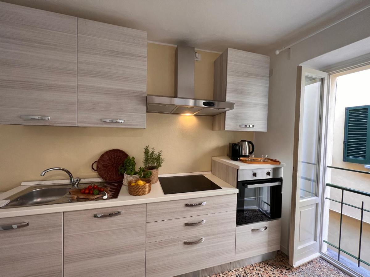 Holiday home La Finestra Sul Molo - By Myhomeincomo *