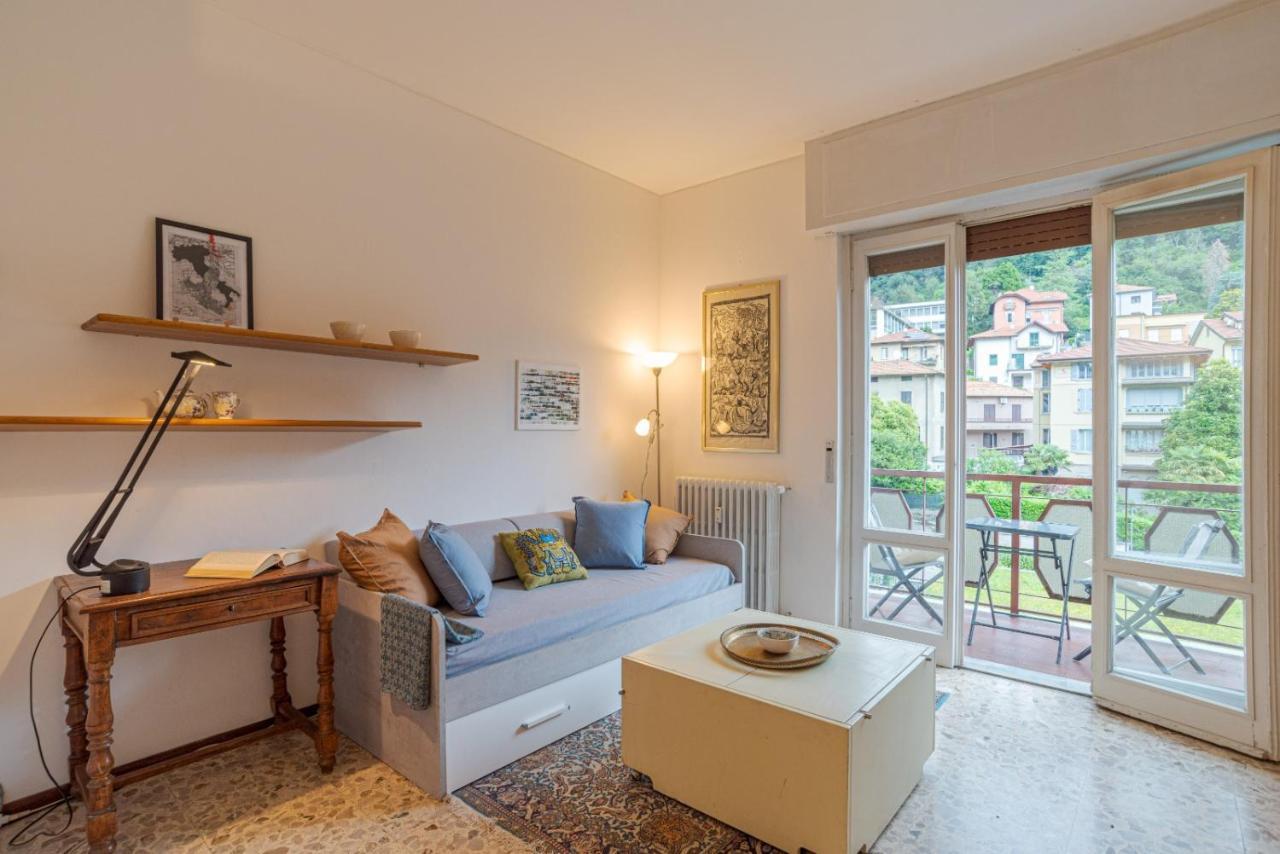 Lovely & Quiet - With Balcony & Parking Como