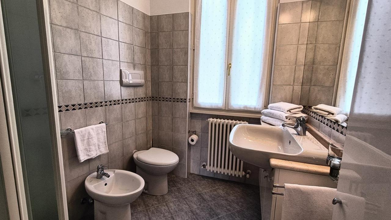 With Balcony, View, Garage - Larihome A32