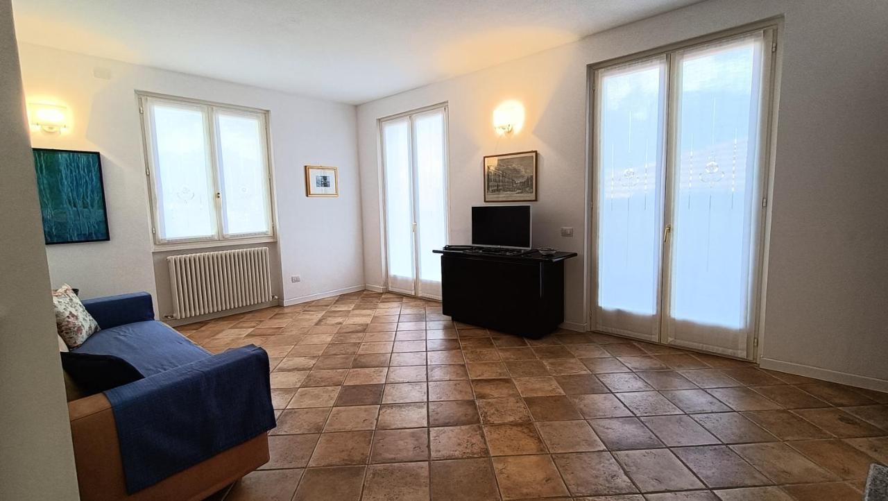 Apartment With Balcony, View, Garage - Larihome A32